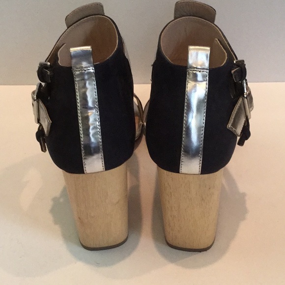 Elizabeth and James navy blue & silver heels - Picture 4 of 7